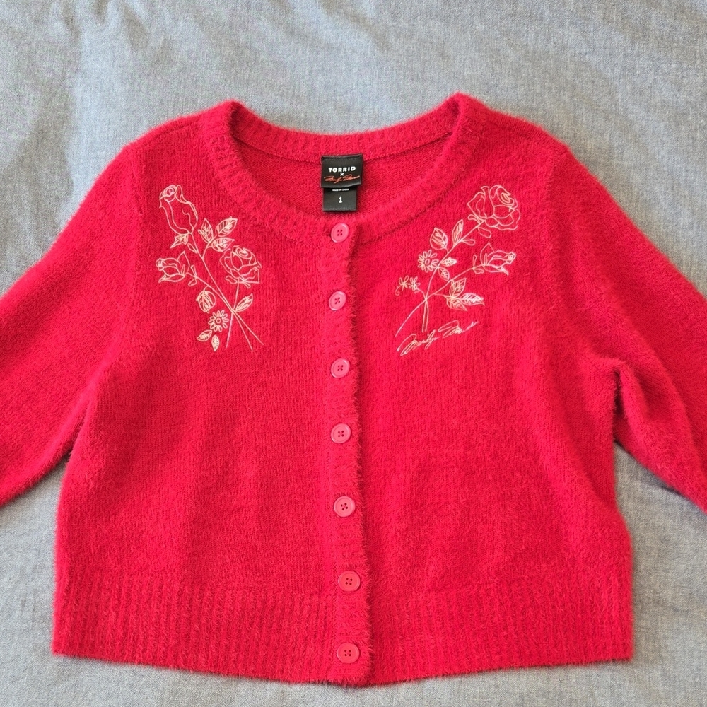Torrid Marilyn Monroe Red Sweater Cardigan Size 1